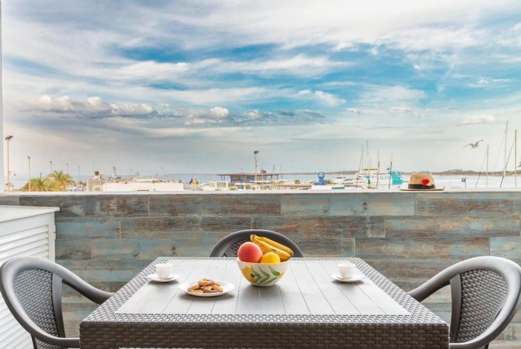 Apartamentos El Puerto, La Savina La Savina  Εξωτερικό φωτογραφία